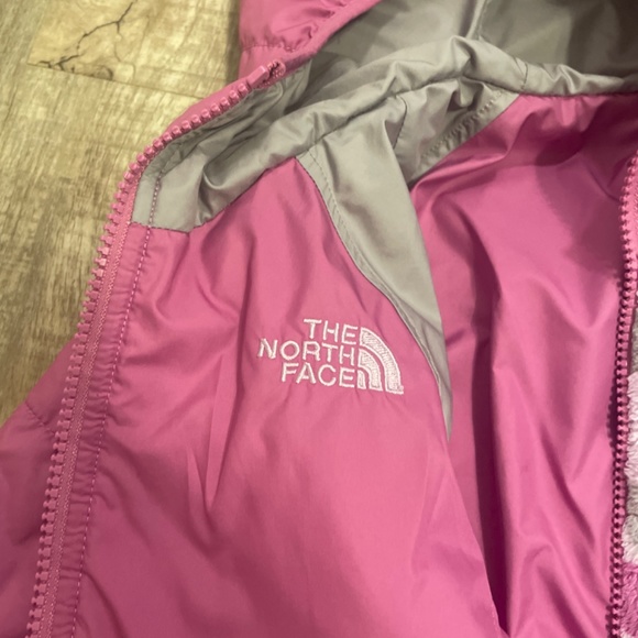 North face jacket - Picture 2 of 3